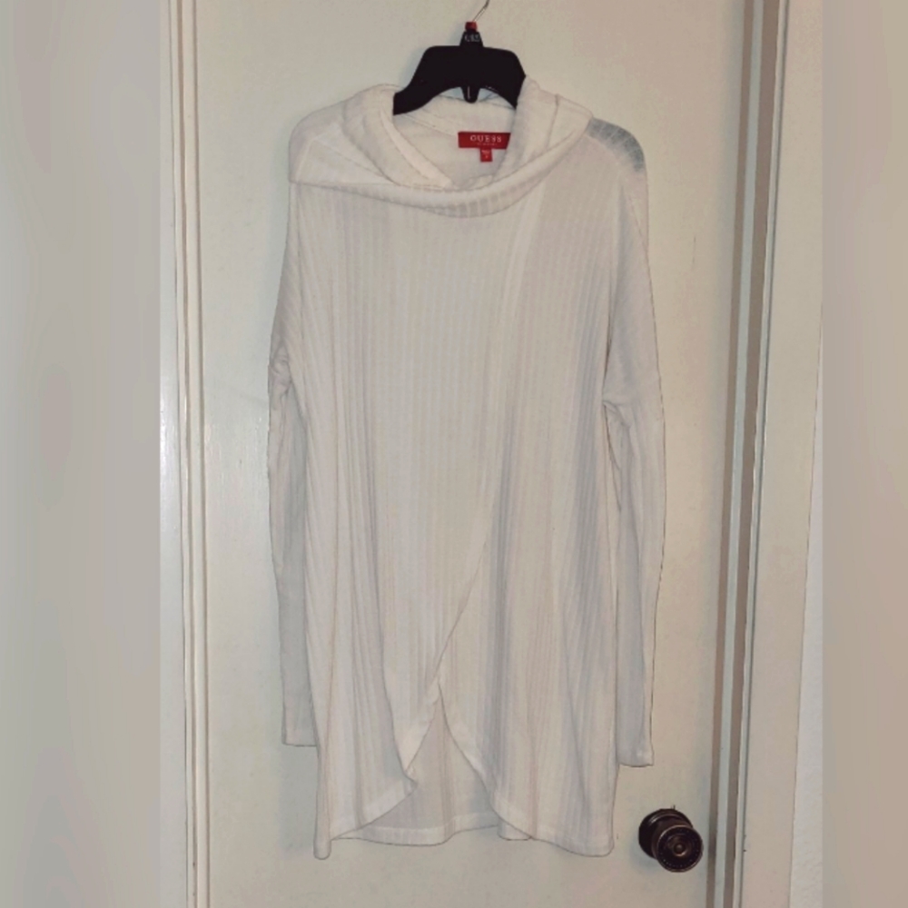 GUESS Long sleeve shirt. S